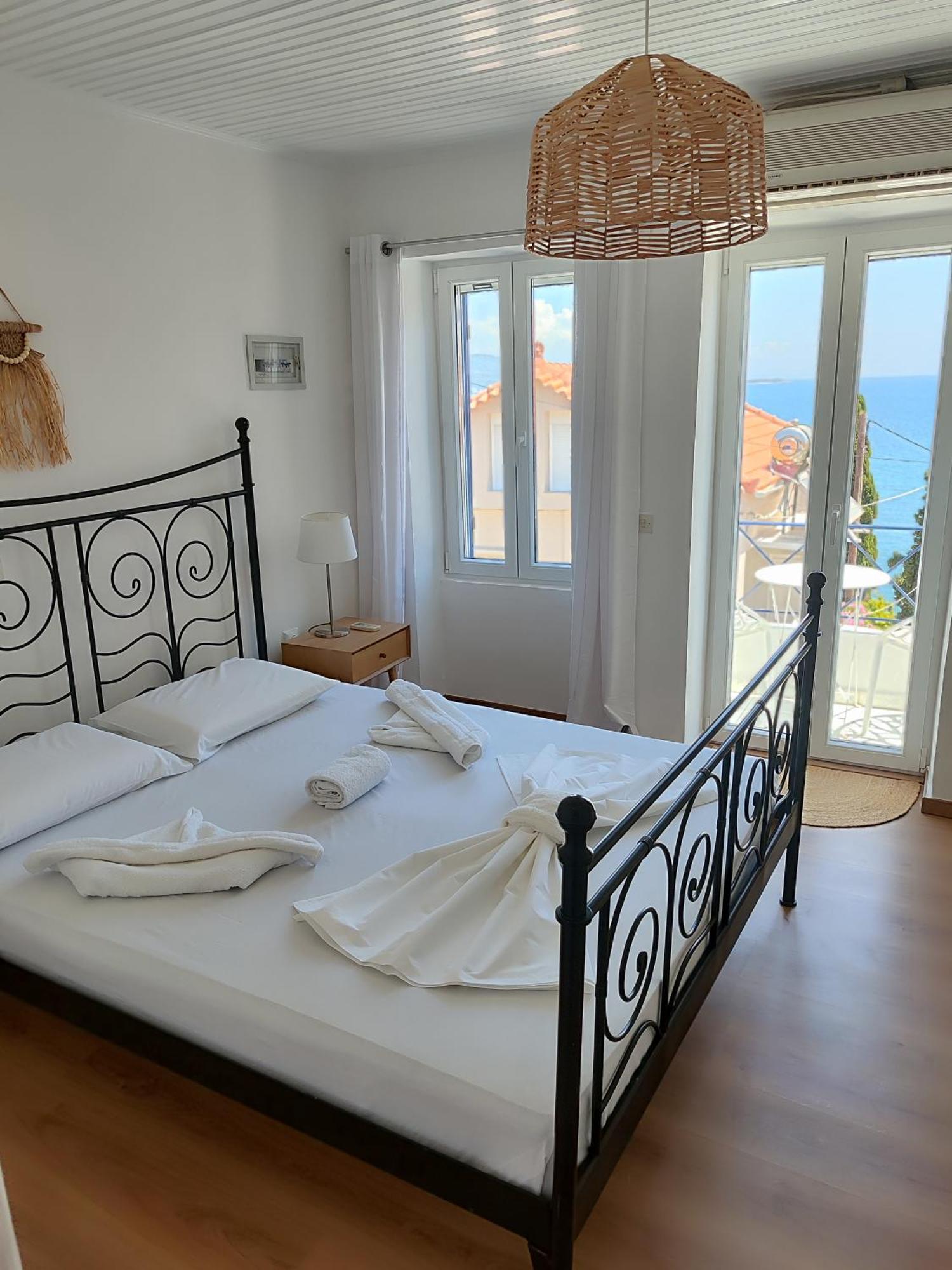 Villa Lions House Pythagorio Esterno foto